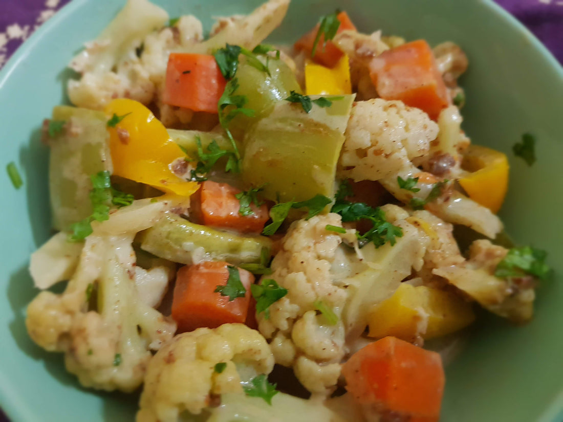 Peanut coconut vegetables